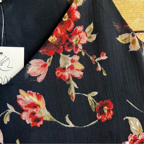 Patrons Of Peace Navy Floral Tank Small - Picture 5 of 11